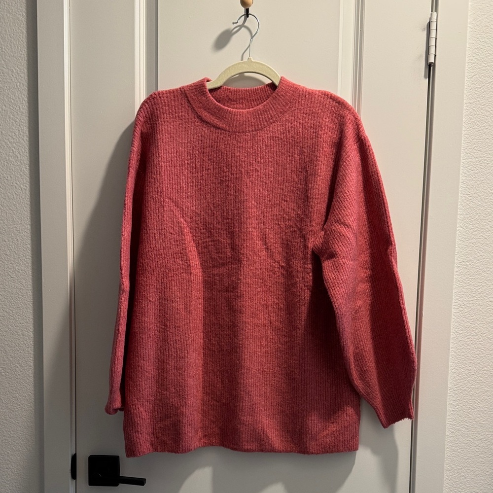 H&M Oversized Pink Crew Neck Sweater